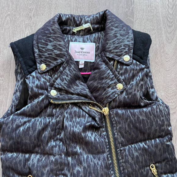 Juicy Couture NWOT XS Sleeveless Jacket Black & Gray Zipper W/ Gold Zippers - Picture 2 of 11